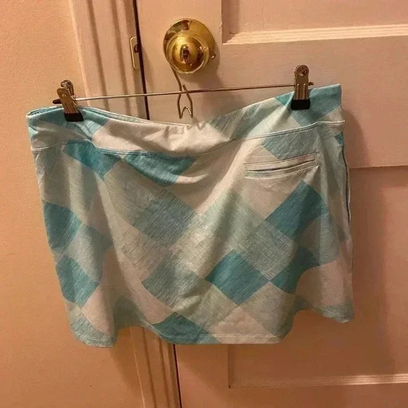 Nwot Puma golf/tennis skirt - Picture 4 of 5